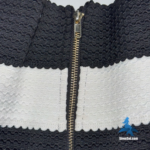 1170 Dina Be (also known as Aina Be) Striped Textured Skirt - M - Black / White - Picture 6 of 9